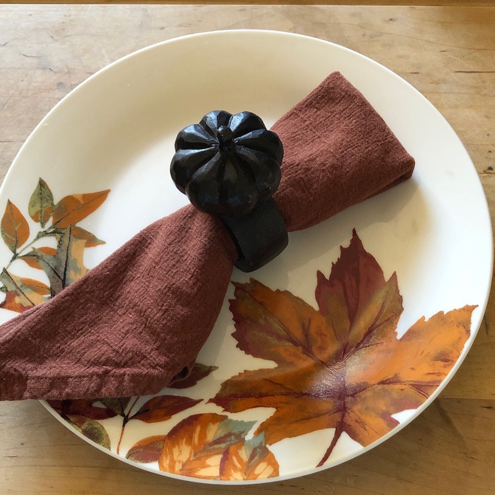 4 Carved Wood Rustic Pumpkin Napkin Rings AND Restaurant Brown Cloth Napkins
